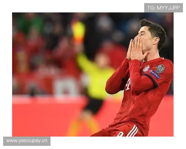 莱万是否依赖体系？战术角色与终结能力分析