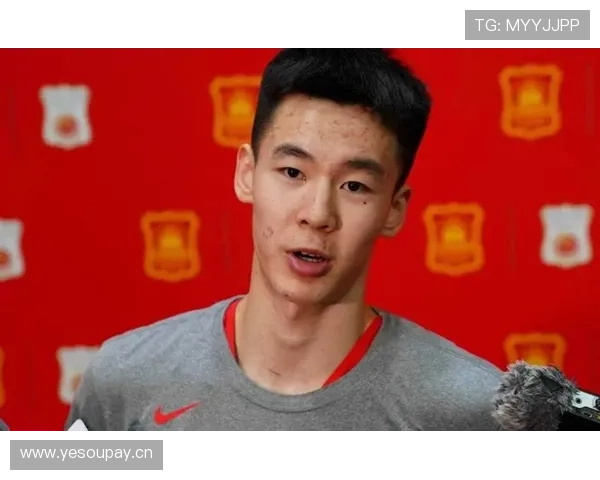 刚看到郭昊文昨晚那顿饭的账单，我存了三年还差一半