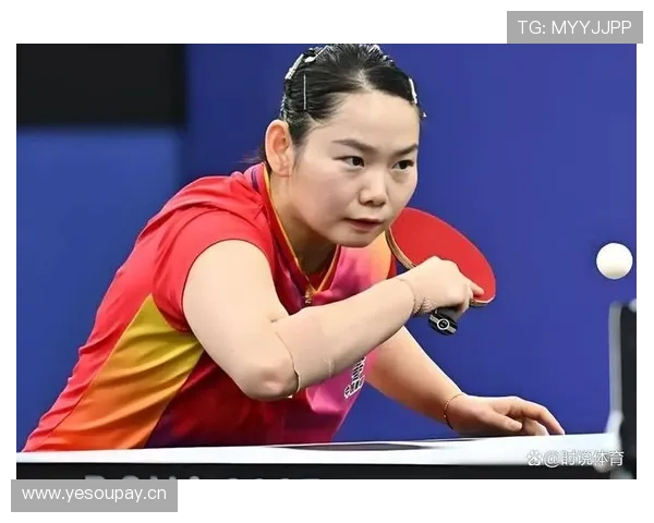 何卓佳训练完直接拎爱马仕去吃火锅，这反差谁懂